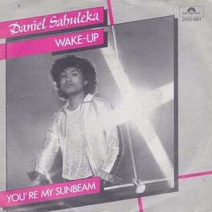 Rivierenland Radio speelt nu `Wake Up` van Daniel Sahuleka