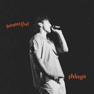 Rivierenland Radio speelt nu `Beautiful Things` van Benson Boone